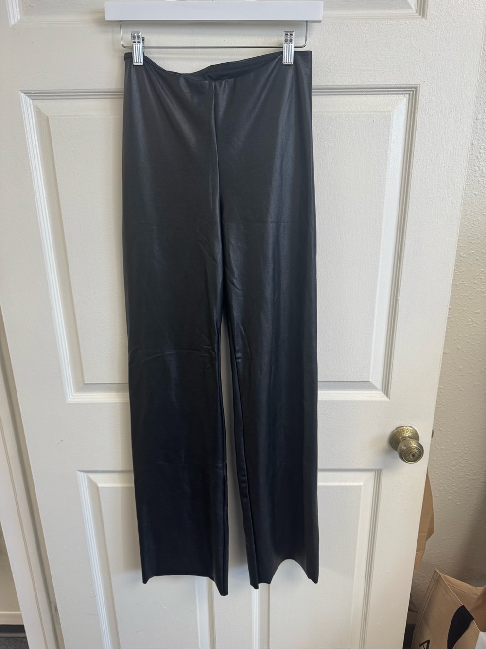 ✨SKIMS Pants✨ - Picture 4 of 5